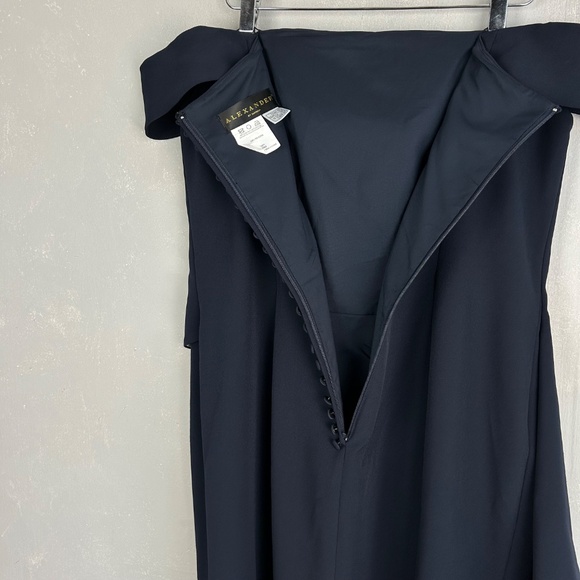 Alexander by Daymor size 16 maxi gown 1060 off shoulder ruffled skirt navy white - Picture 12 of 15